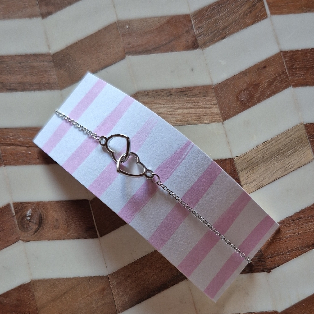 $5 DEAL!Silvertone Heart Adjustable Chain Bracelet. New! MUST BUNDLE ❤️ - Picture 1 of 4